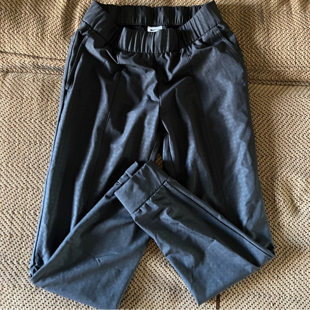 Black Nike joggers size XS